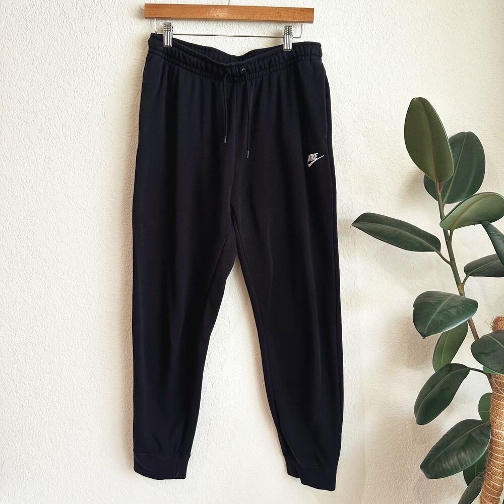 Nike‎ Sportswear Club Fleece Sweatpants Womens Medium Jogger Black Loungewear